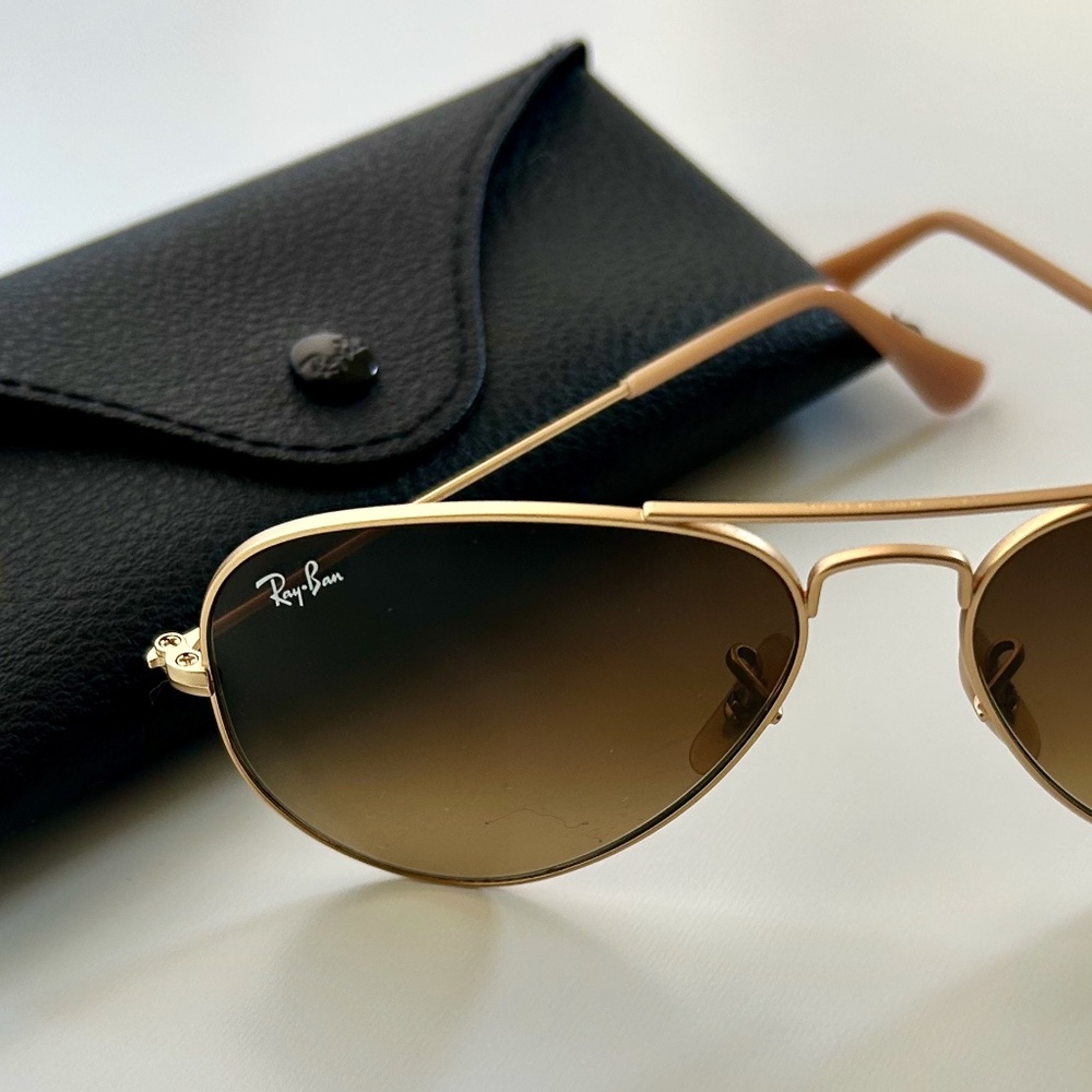 Ray-Ban Gold Frame Brown Gradient Aviator Sunglasses with Black Case